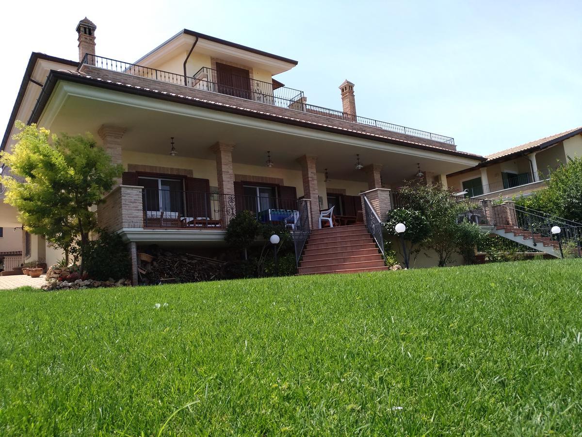 B&B Villa Sole Controguerra Eksteriør bilde